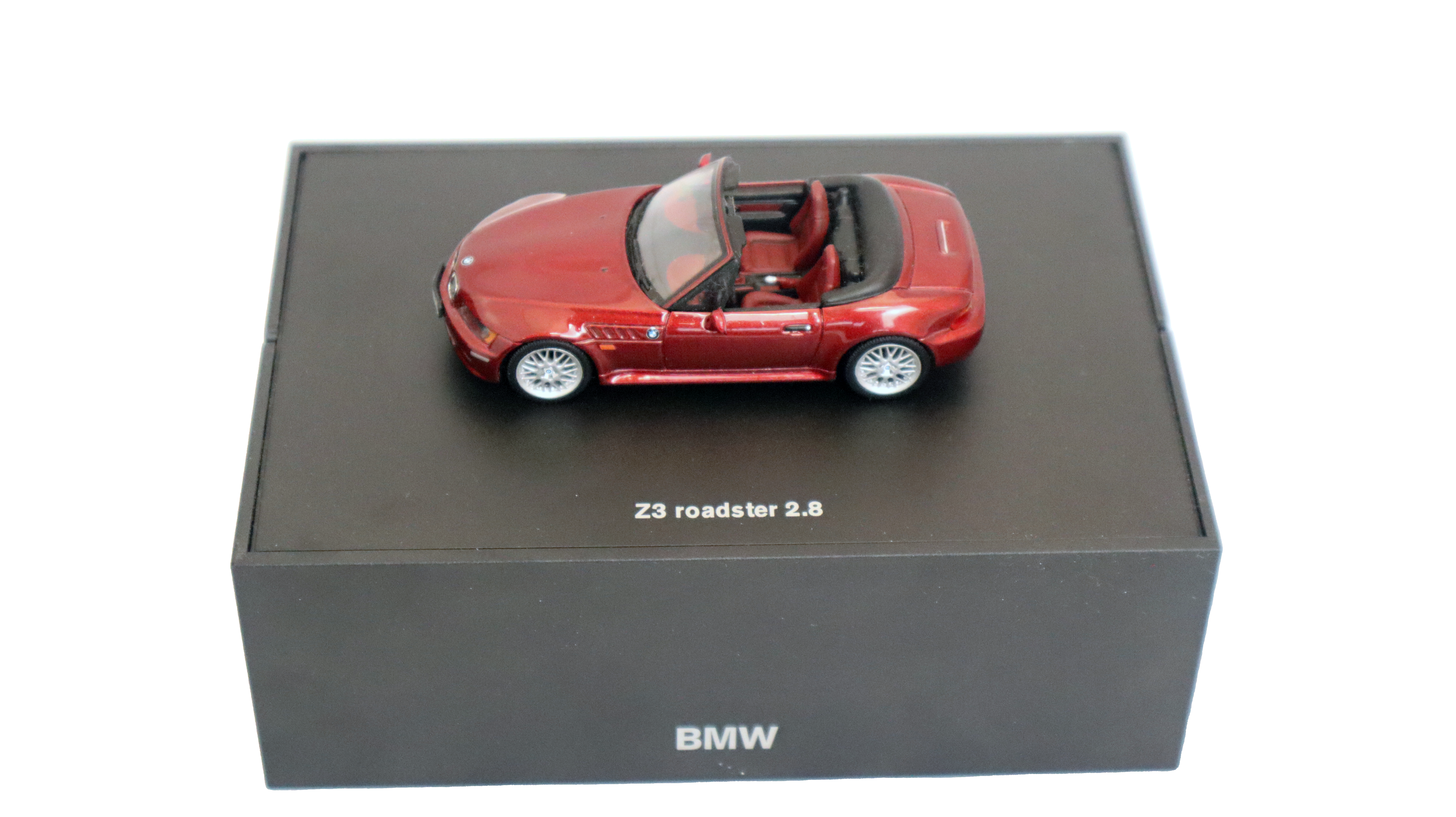 Modellauto BMW Z3 Roadster 1:43